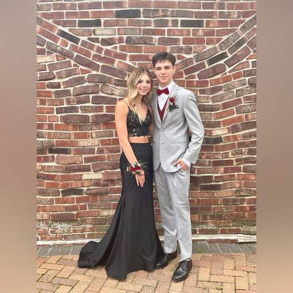 Prom Dress - Picture 2 of 6